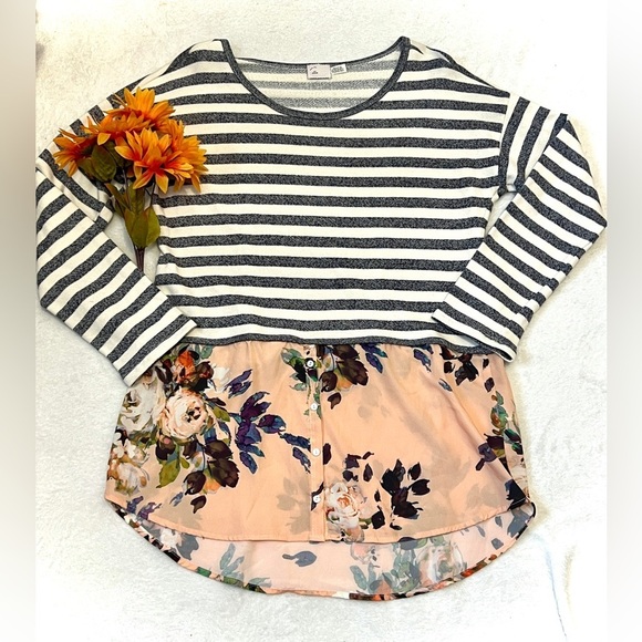 Anthropologie Postmark Ginny Stripe & Floral Layered Blouse - Medium - Picture 2 of 9
